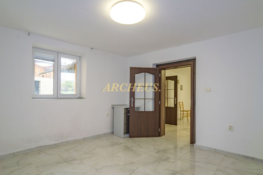 NA PREDAJ, RODINNÝ DOM, PETROVANY - 4