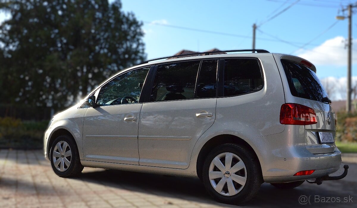 Volkswagen Touran 1.6 TDI Panorama - 4
