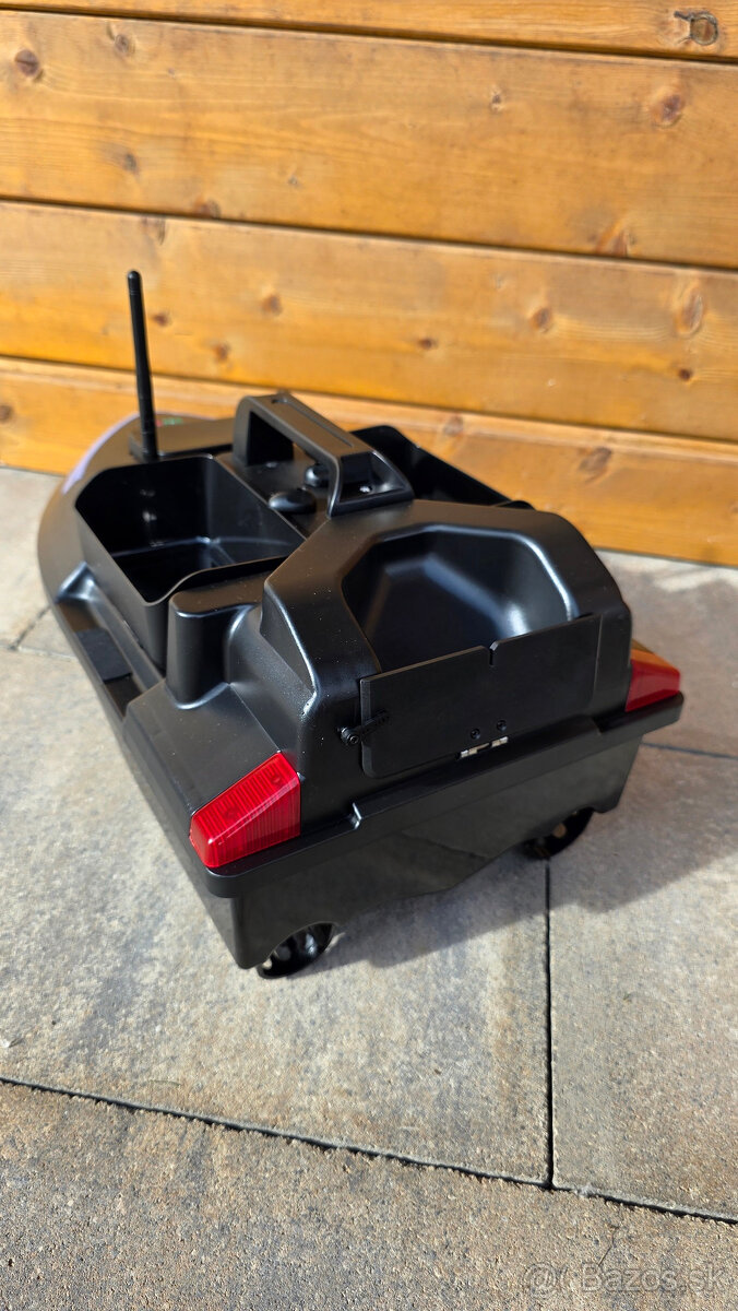 Flytec V020 – zavážacia loďka s GPS - 4