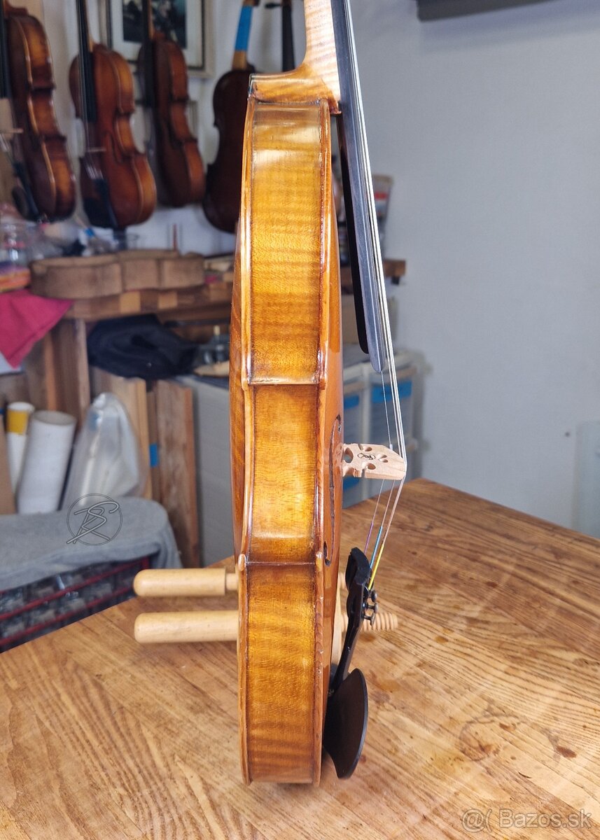 4/4 Conservatory Violin - 4