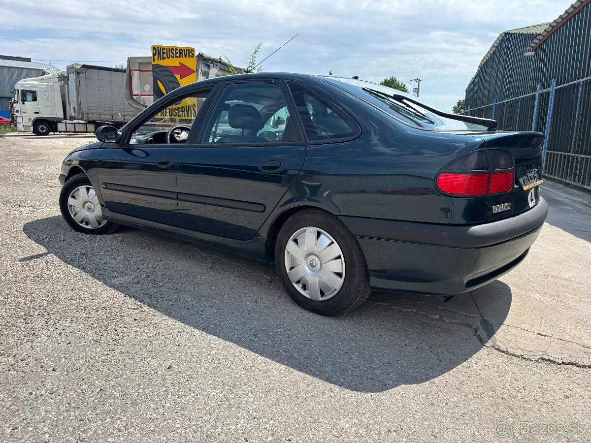 Renault Laguna 2.2 DTI - 4