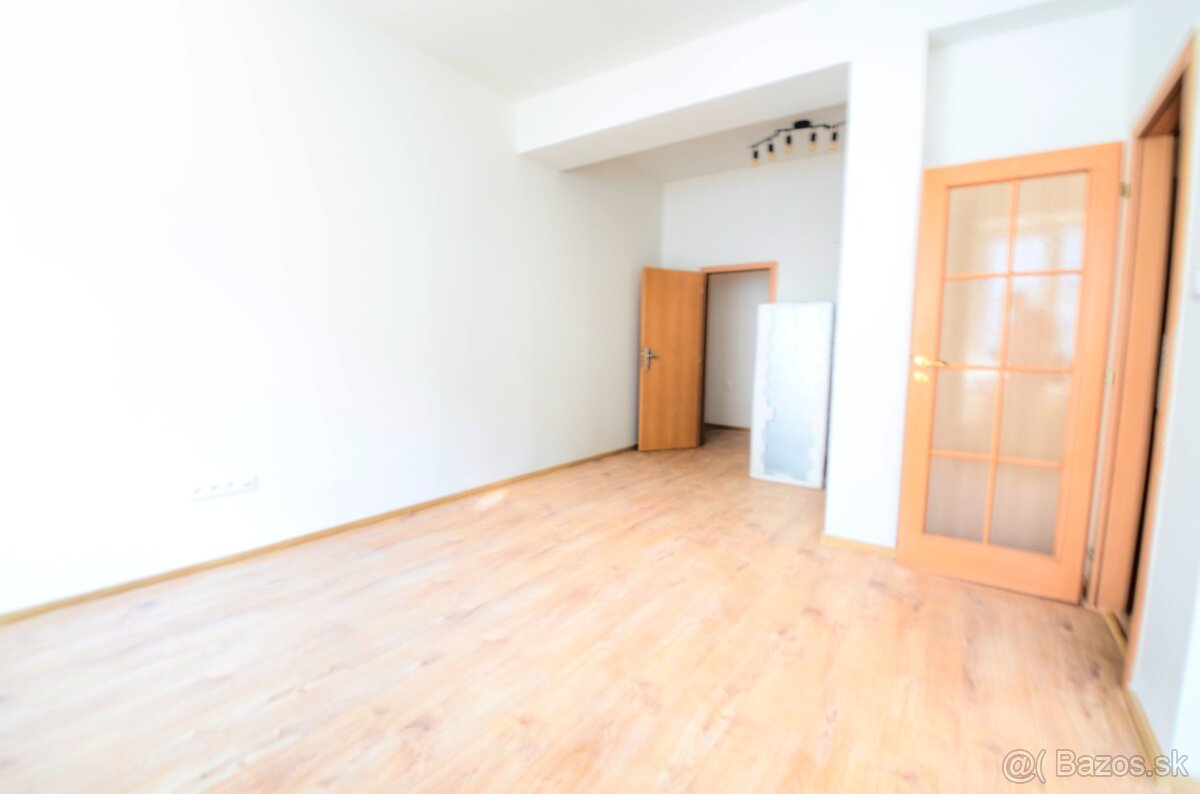 Zľavnený Polyfunkčný objekt v centre mesta so zlavou - 4