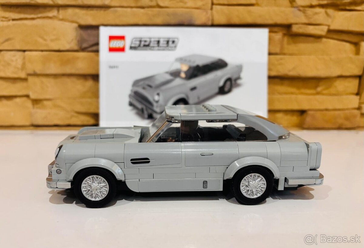 Aston Martin Jamesa Bonda - 4