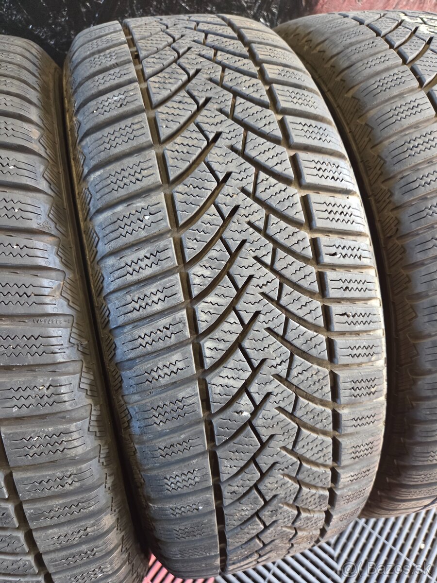 205/55 R16 Semperit zimne pneumatiky - 4