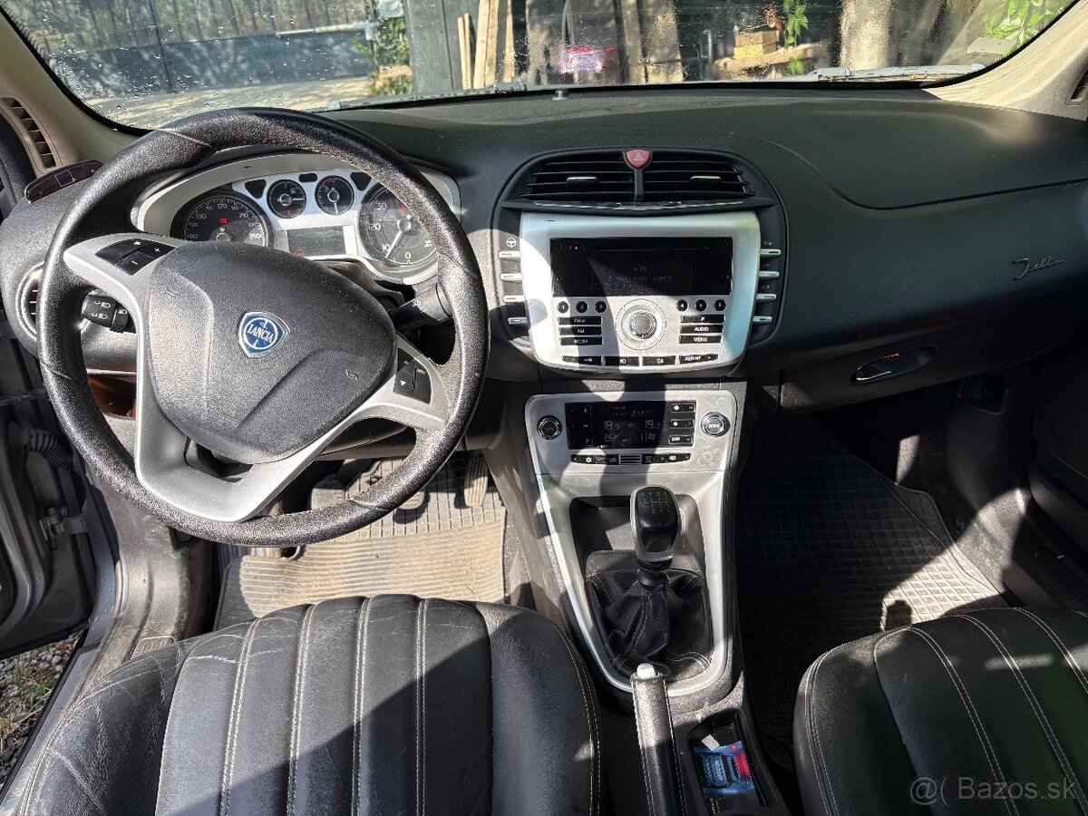 Lancia Delta - 4