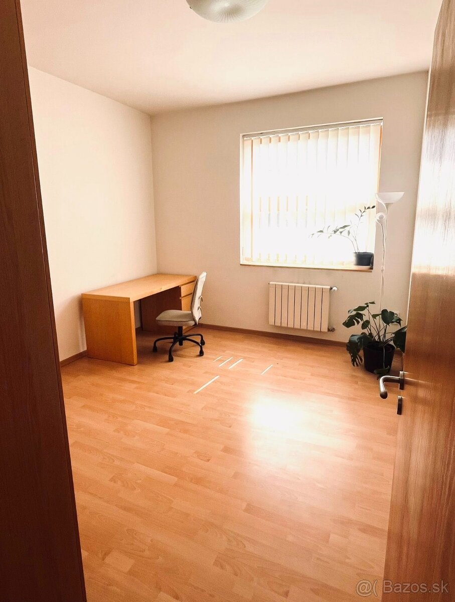 Hľadáte miesto na prácu v pokojnom a originálnom prostredí? - 4