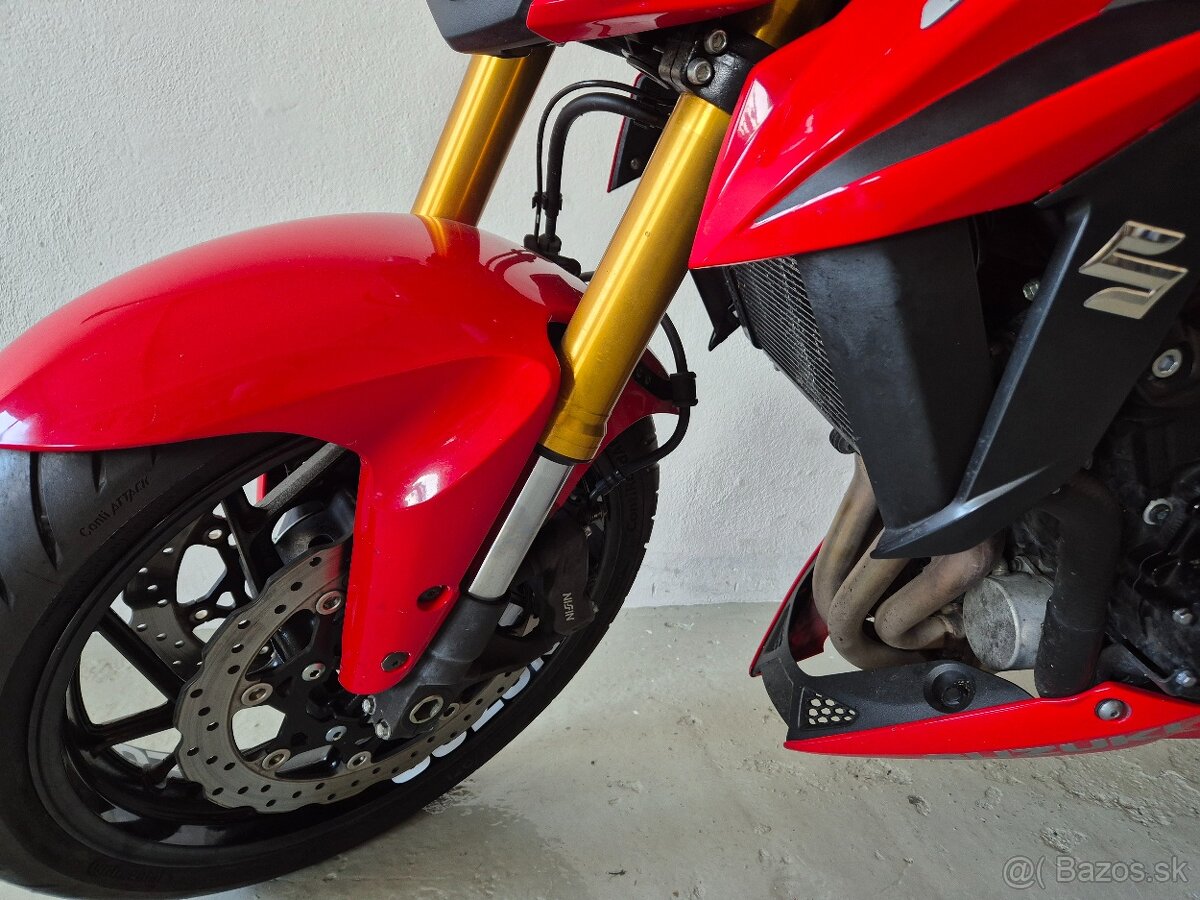 SUZUKI GSX-S 750 - 4