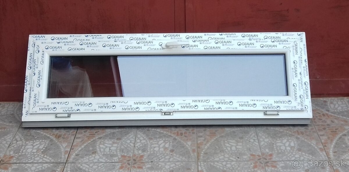 Predam plastove sklopne okna 147 x 45 , 106 x 56 , 224 x 55 - 4