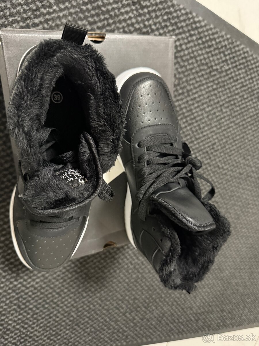 Oteplene dámske tenisky č.39 - 4