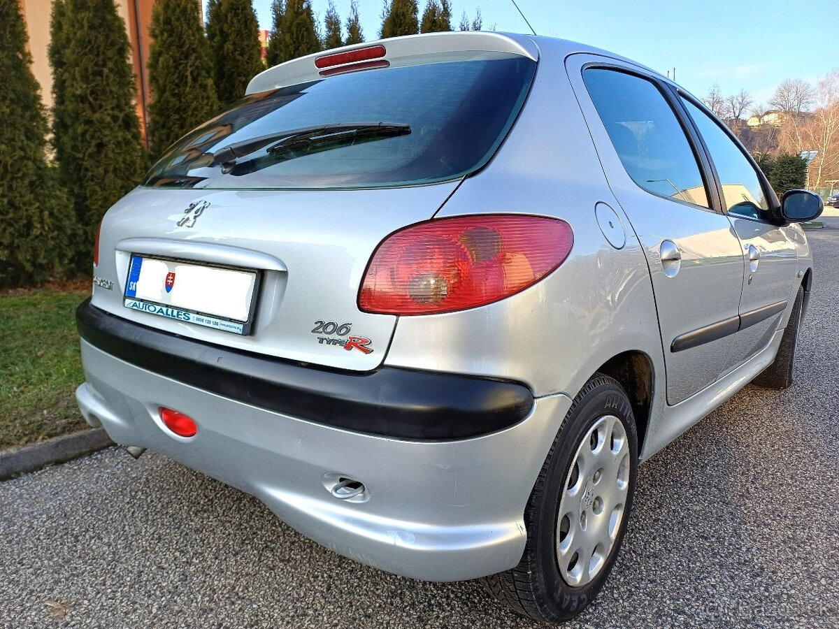 Peugeot 206 - 1,4 benzín - 4