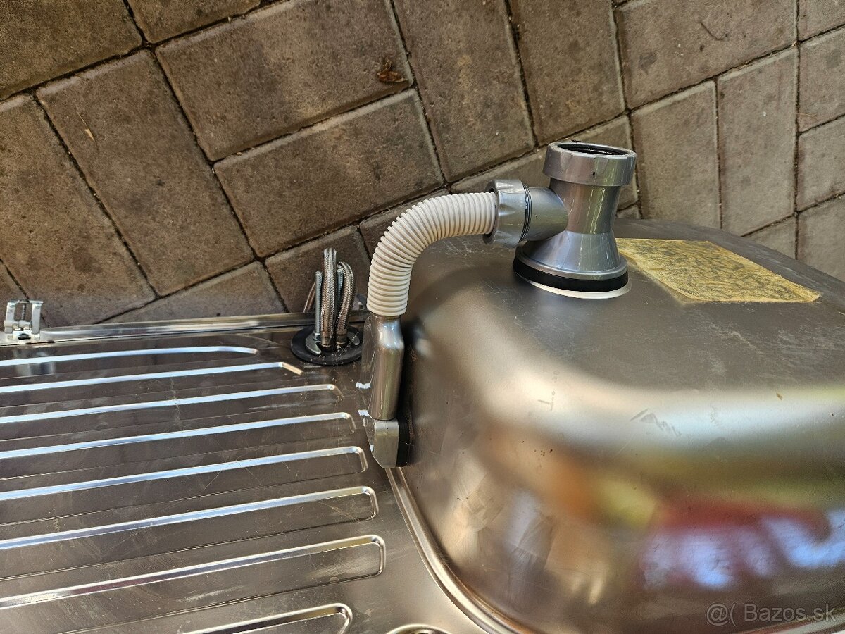 Predám používaný kuchynský dres - 4