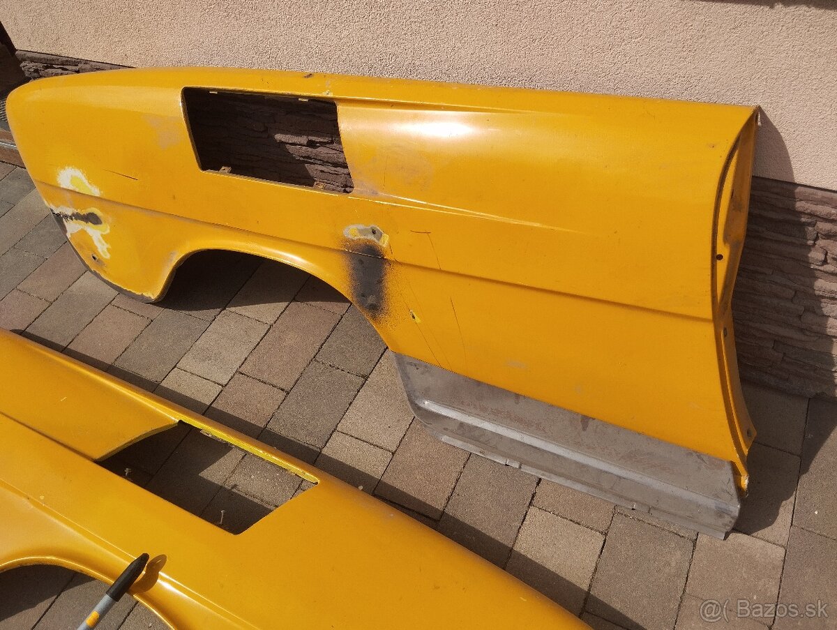 Zadný blatník Škoda 110R - 4