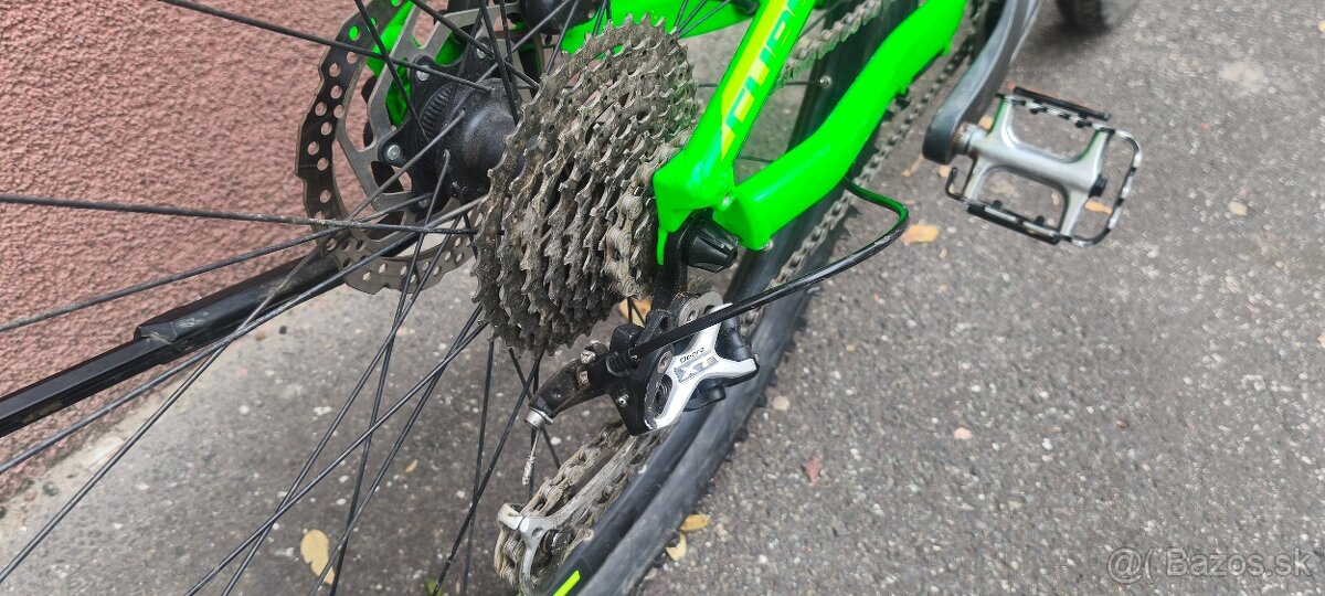 Predám horský bicykel CUBE Analogkolesá 27,5" - 4