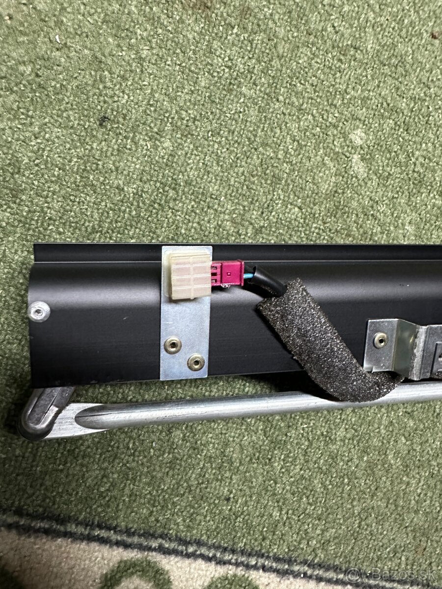 BMW E46 elektricka sťahovacia roleta na zadné okno - 4