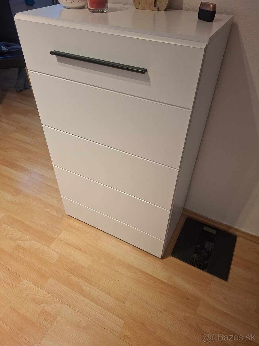 Obyvačková stena - 4