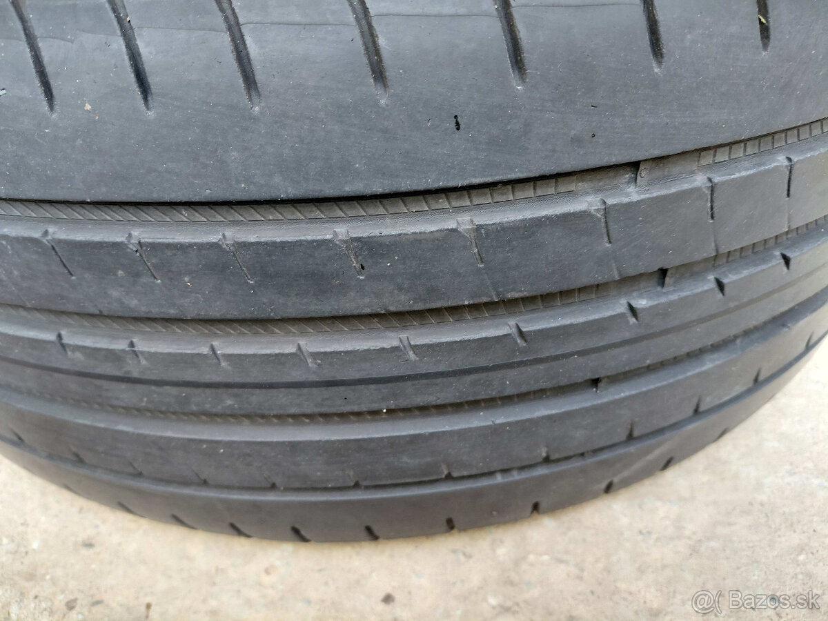 4x letne pneu Goodyear 225/40R19 - 4