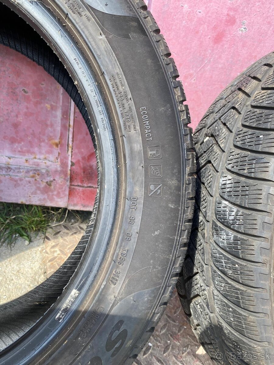 Pneu Pirelli 235/55 R19 - 4