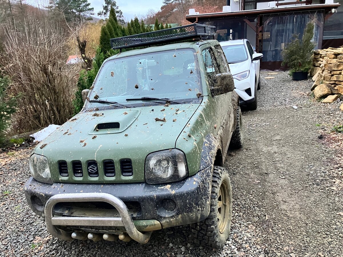 Predám miláčika Suzuki Jimny - 4