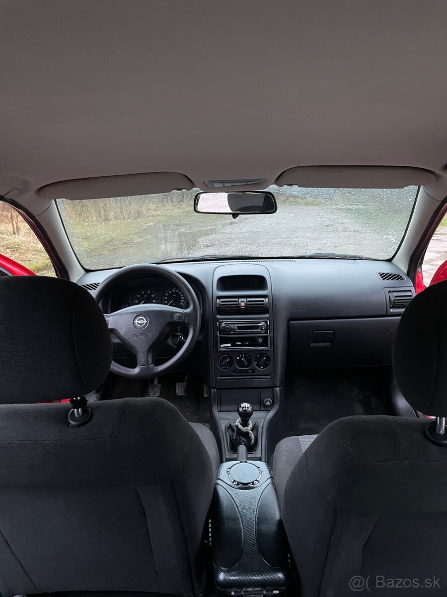 Opel astra - 4