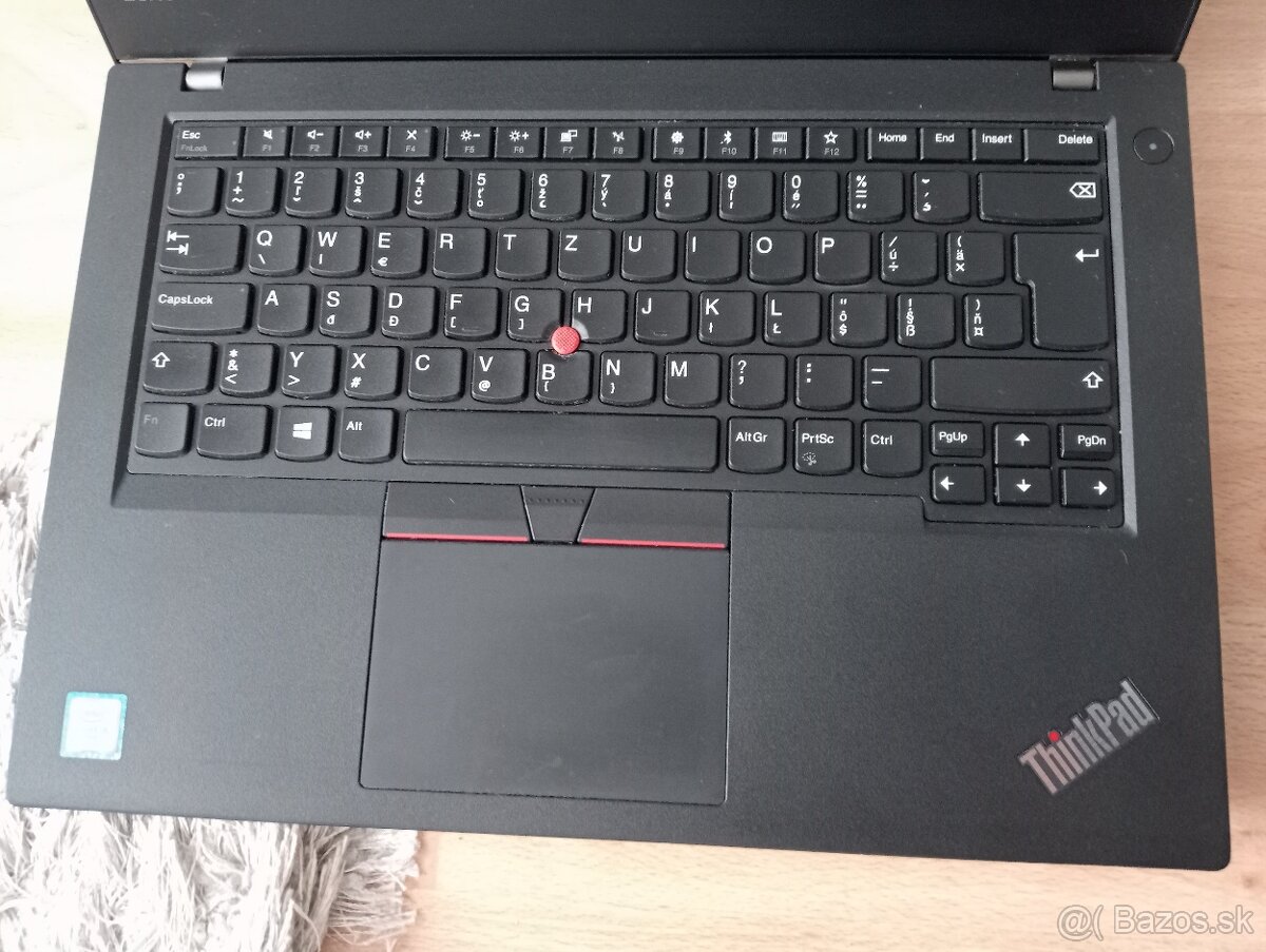 predám Lenovo Thinkpad t470 / Intel core i5 / 256gb ssd - 4