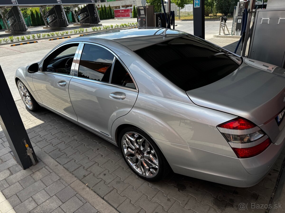 Mercedes W221 320CDI 4matic - 4