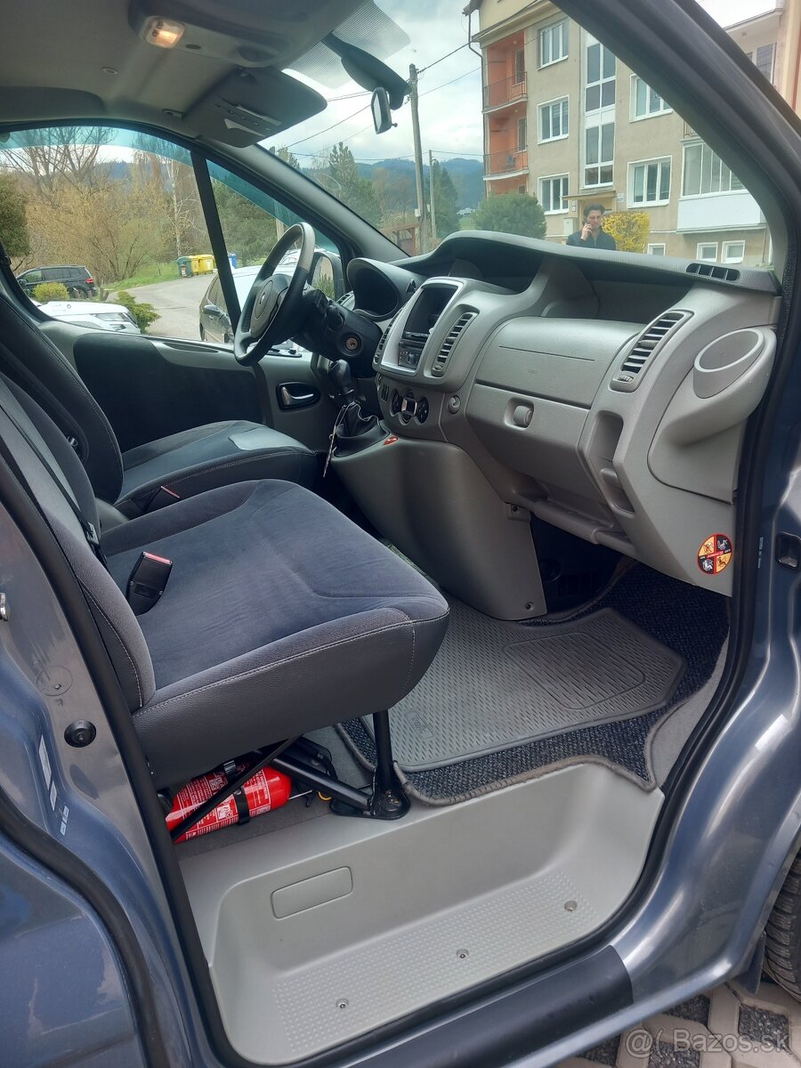 Predám Renault trafic - 4