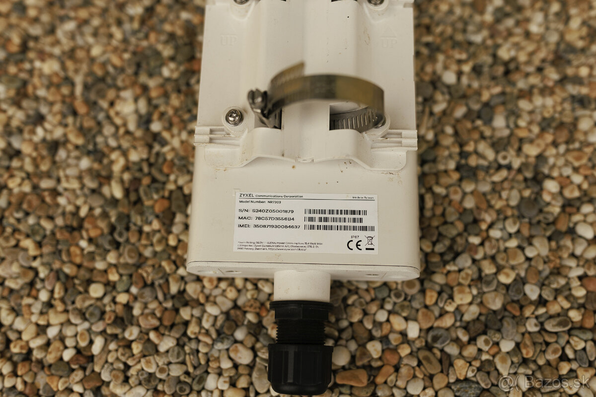 O2 5G anténa Zyxel NR7303 - 4