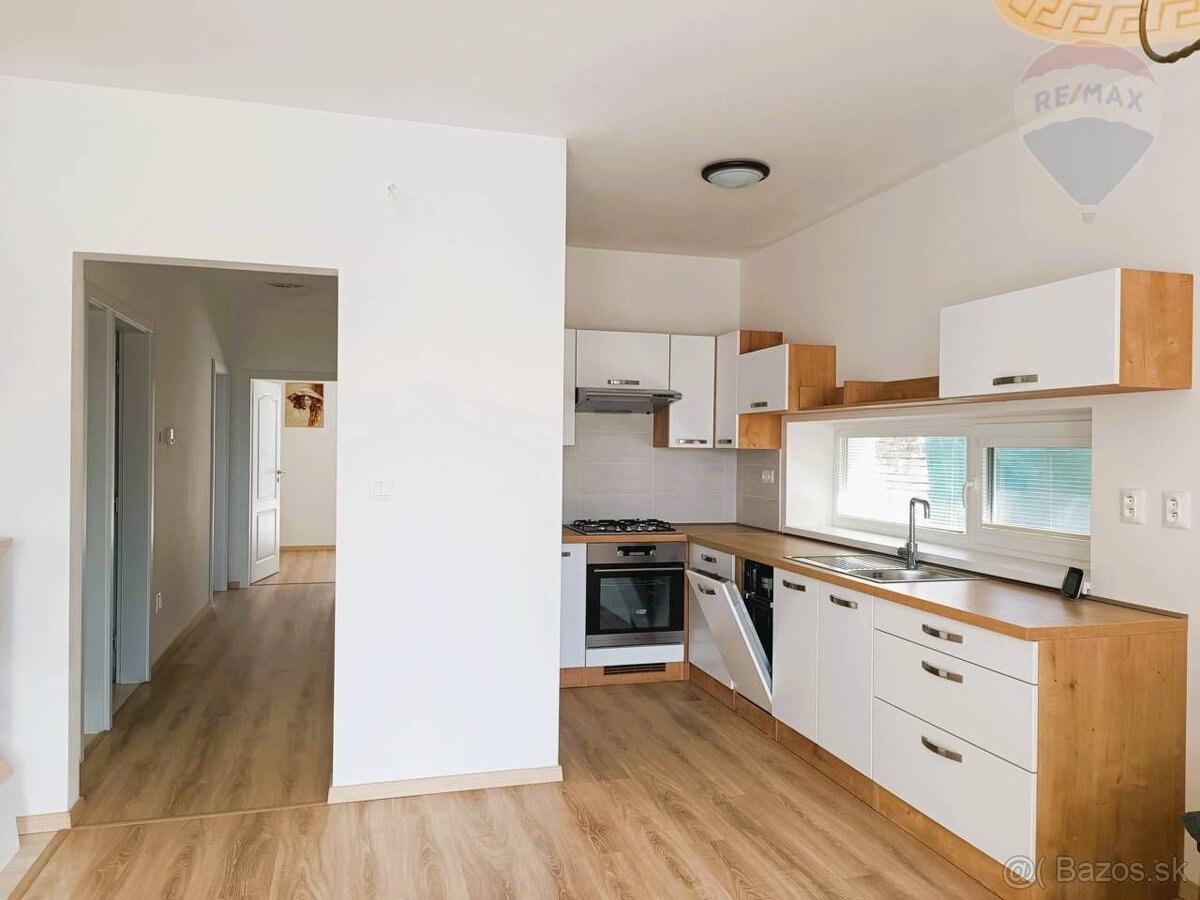 PRENÁJOM: Priestranný 3-izbový bungalov s parkovaním vo dvor - 4