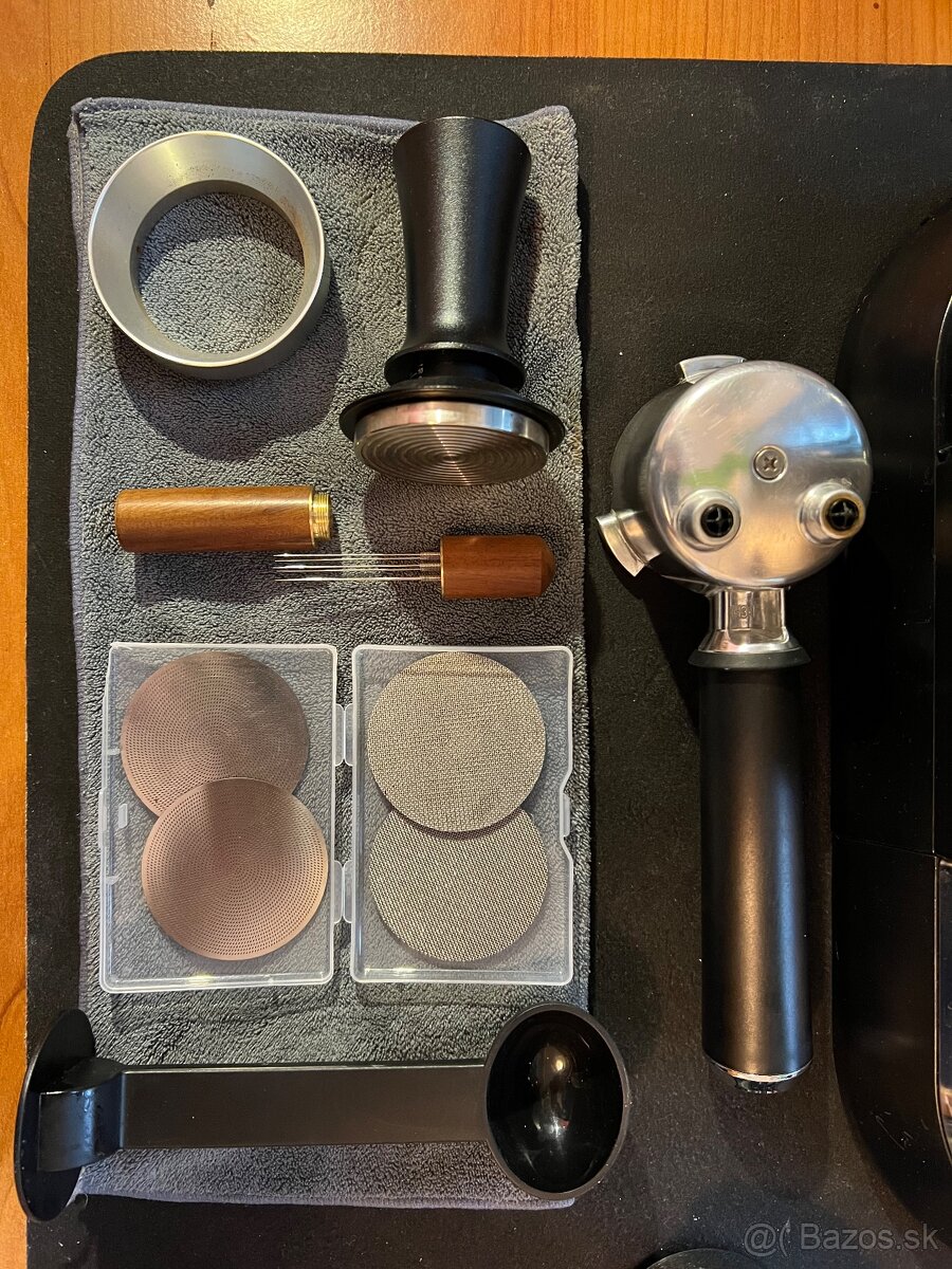 De'Longhi Dedica EC 685.BK - 4