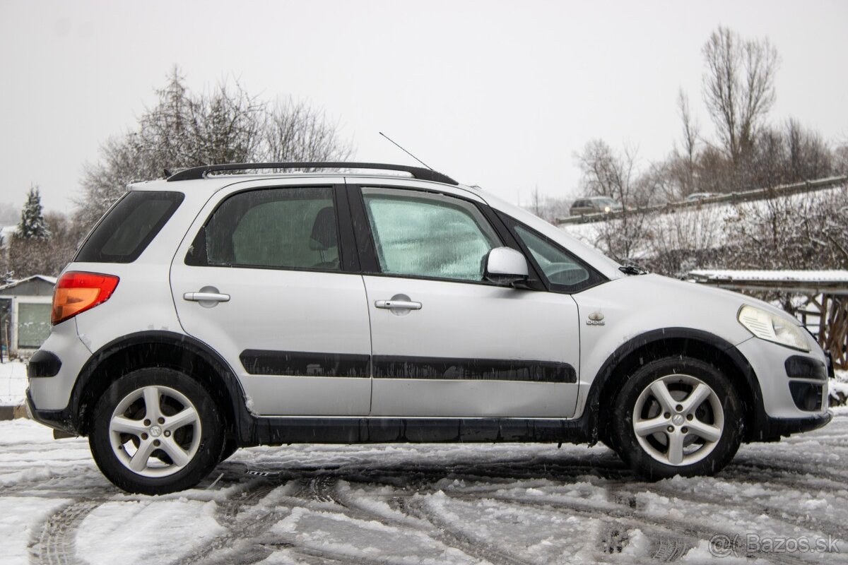 Suzuki SX4 - 4