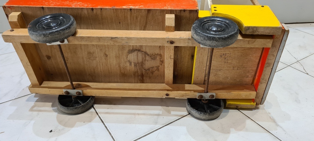 velke drevené auto - 4