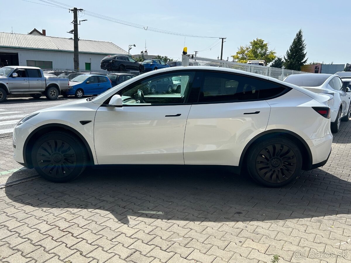 Tesla Model Y STANDARD RANGE RWD 60kWh SOH 93,4% - 4