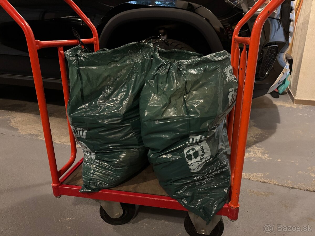 Predám luxusné detské oblečenie Bogner, Moncler..(8–9 rokov) - 4