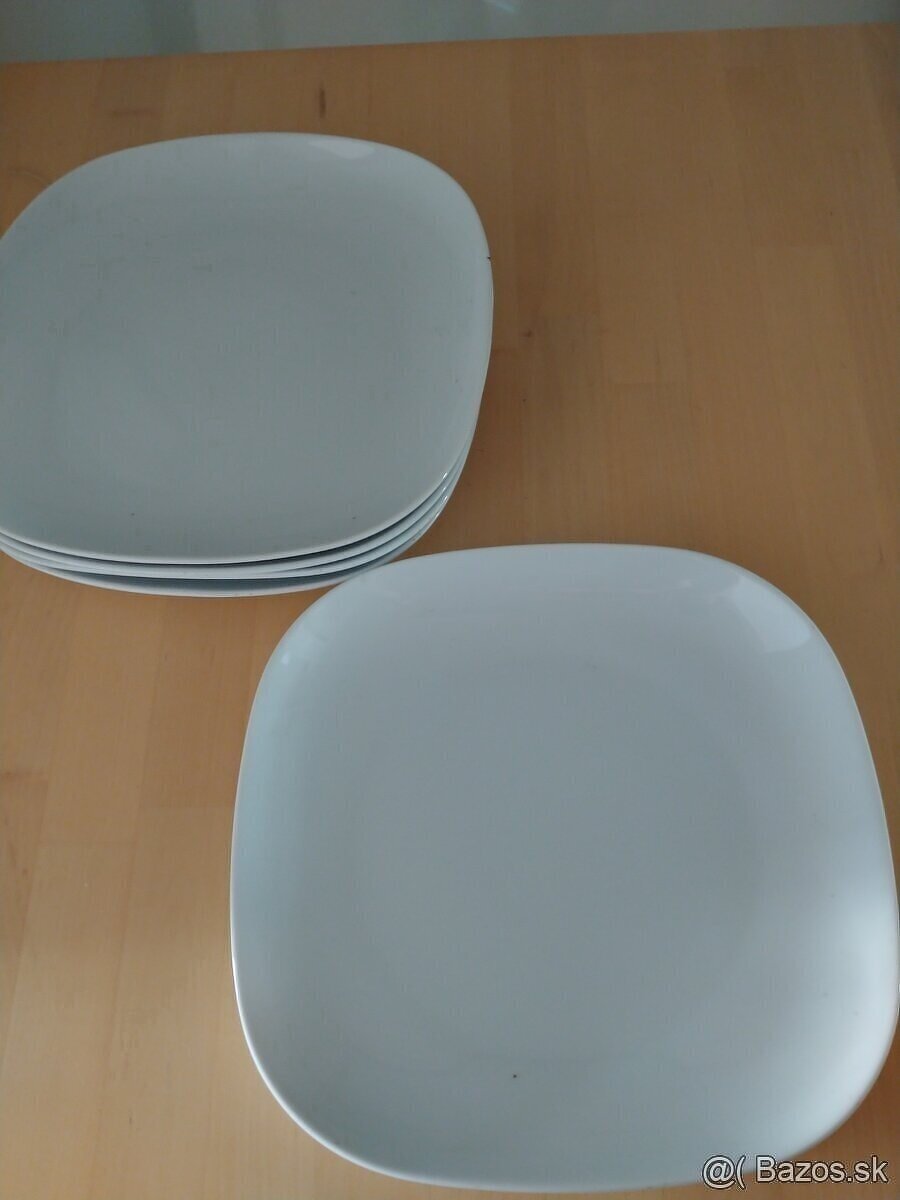 Velke stvorcove taniere,Ikea, rozmer 25x25cm - 4