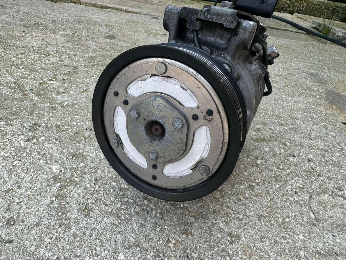 Kompresor klimatizácie Audi A6 C7 (4M0820803J) - 4