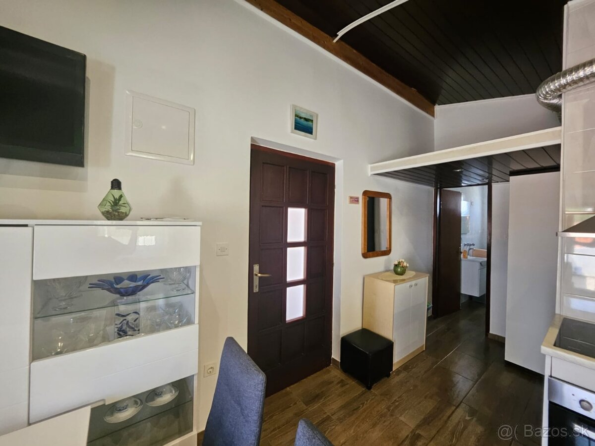 Chorvátsko 2 izbový apartmán blízko mora. - 4