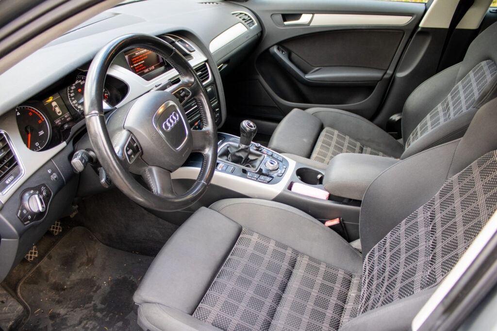 Audi A4 2012 - 4