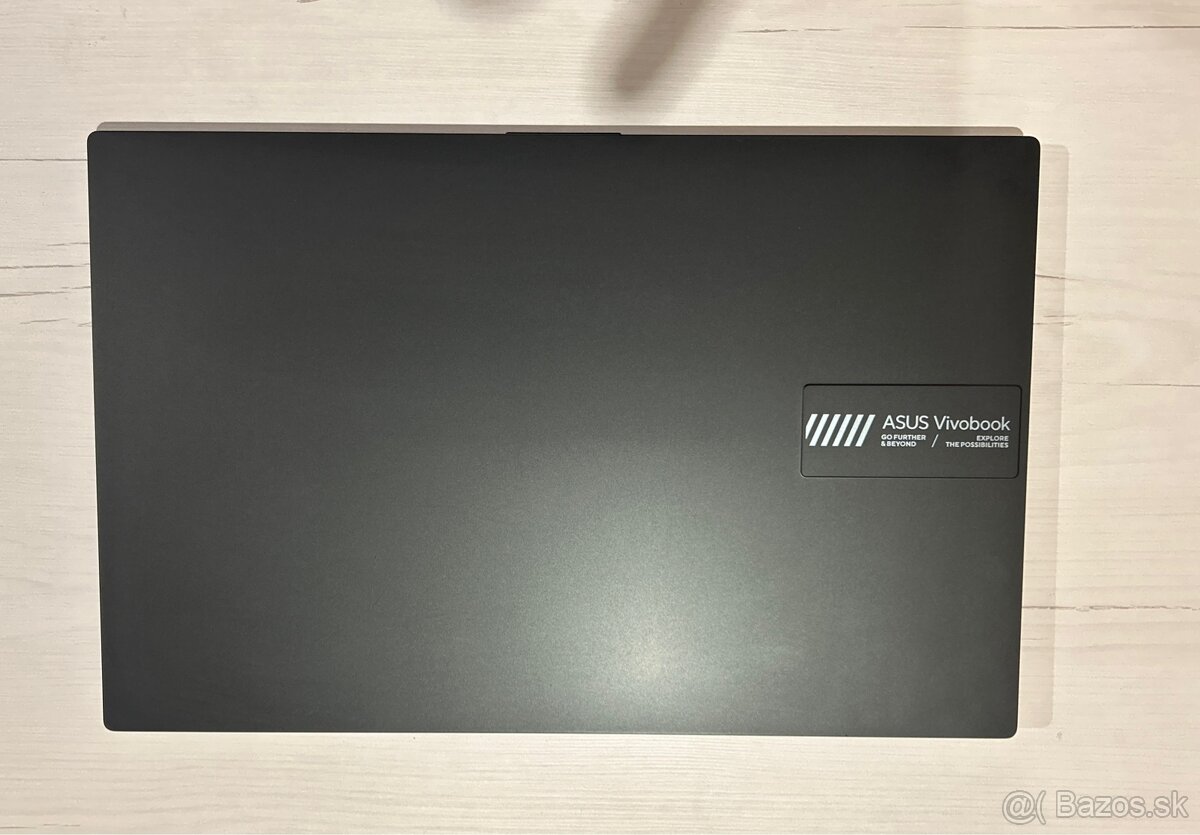 Predam Notebook ASUS Vivobook E1504GA - 4