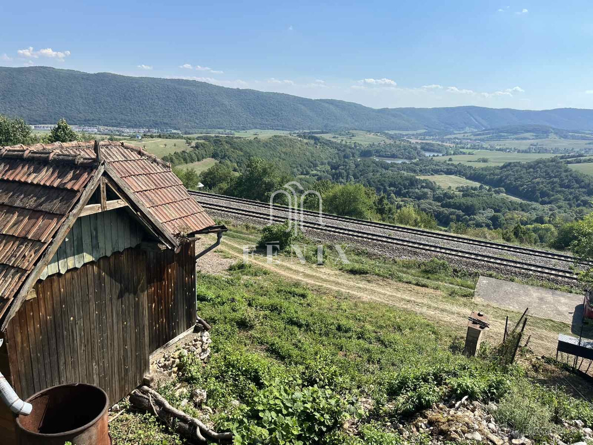 Predaj pozemku – vinica s výhľadom na Hrušovské rybníky - 4