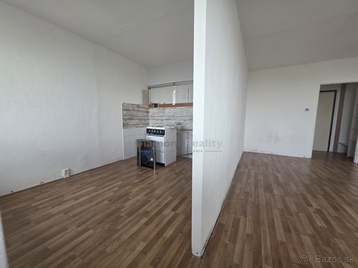 Ponúkam na predaj 1,5 izbový byt Jaltská, Dargovských hrdin - 4