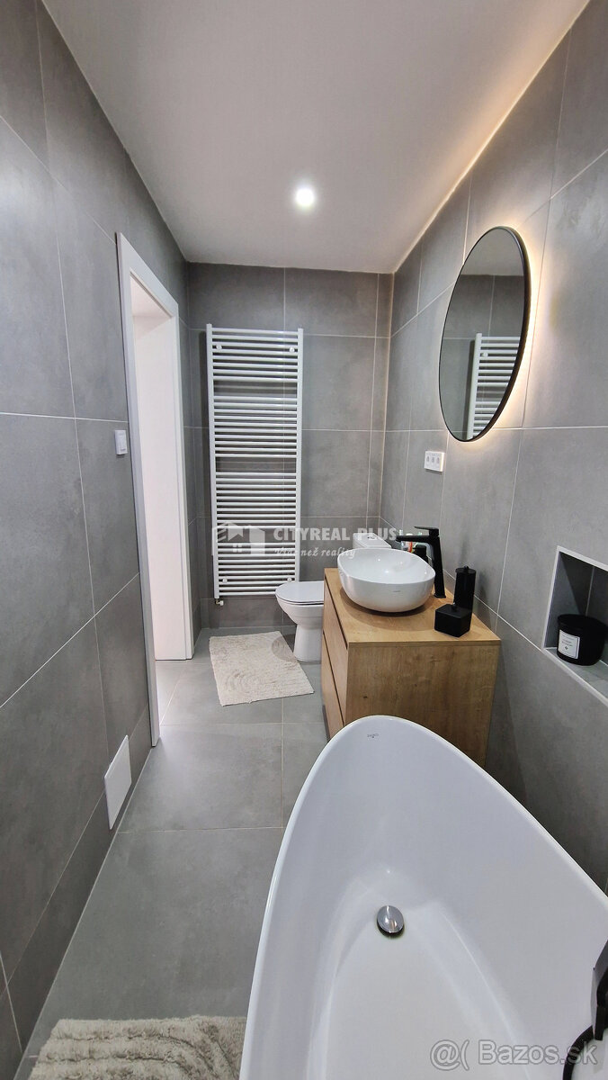 Predám prerobený Rodinný DOM na 20á pozemku 17km od NZ - 4