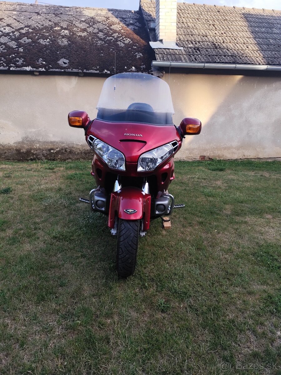 Predám Honda Goldwing 1800 - 4