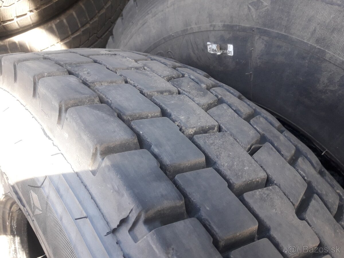 315/80R22.5 156/152L ONYX HO 308 - 4