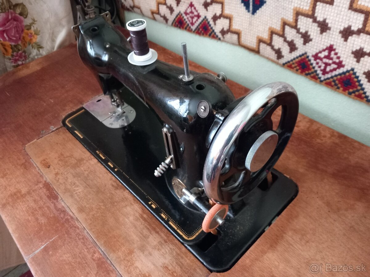 Mechanický šijací stroj - 4