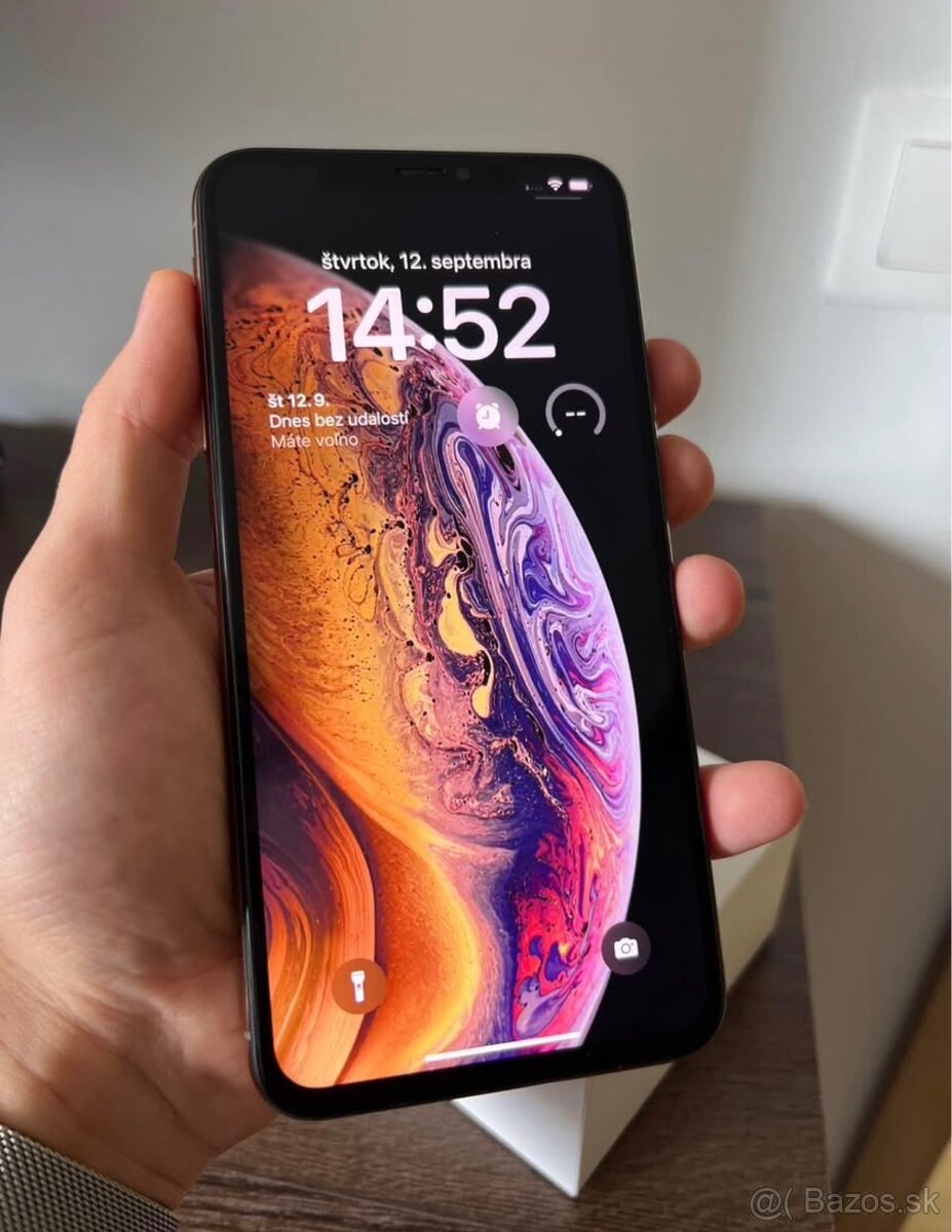 iPhone Xs Max - 4
