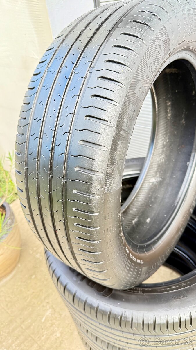 Letné pneu. Continental 215/55 R17 - 4