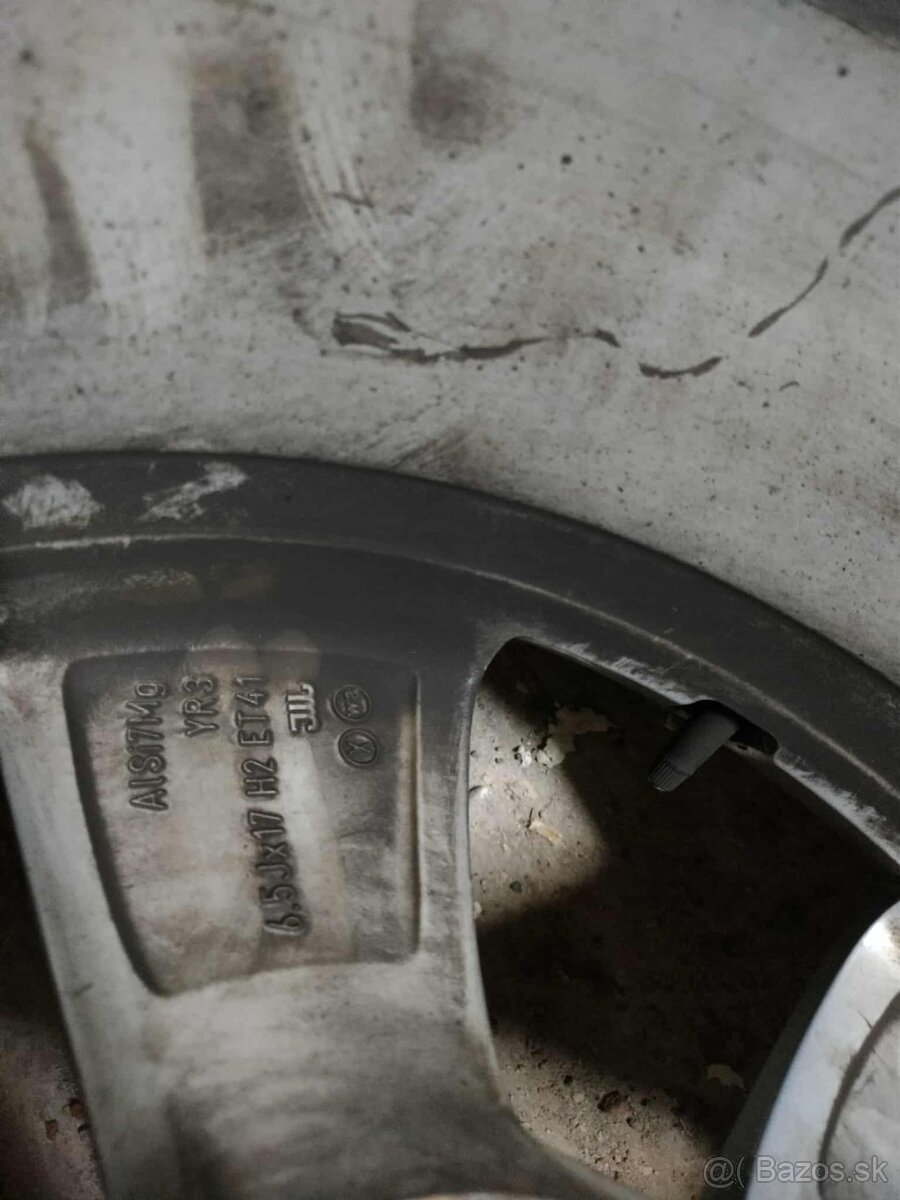 4ks alu disky orig. Škoda 5x112 R17 pneu 215/55 R17 6mm/ - 4