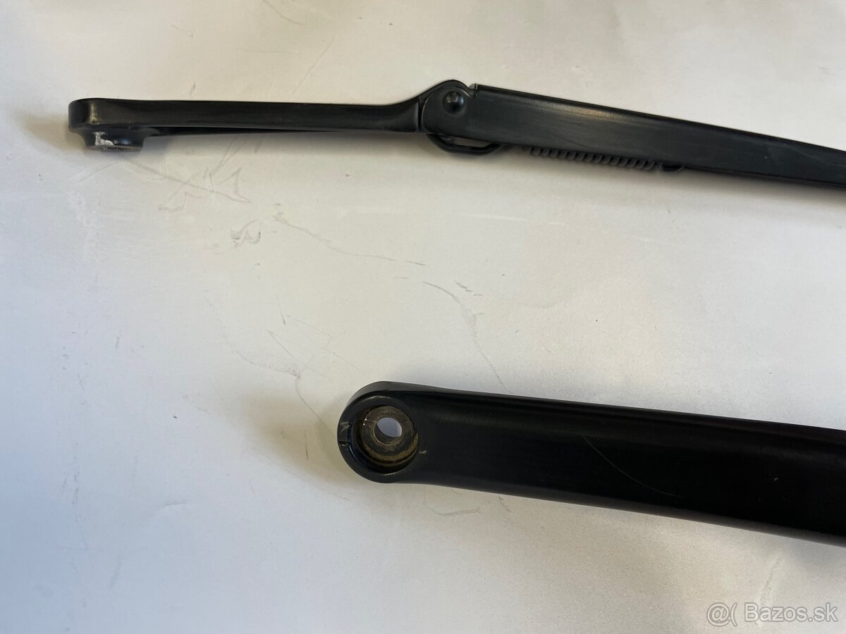 Ramena stieračov Audi A3 8P - 4