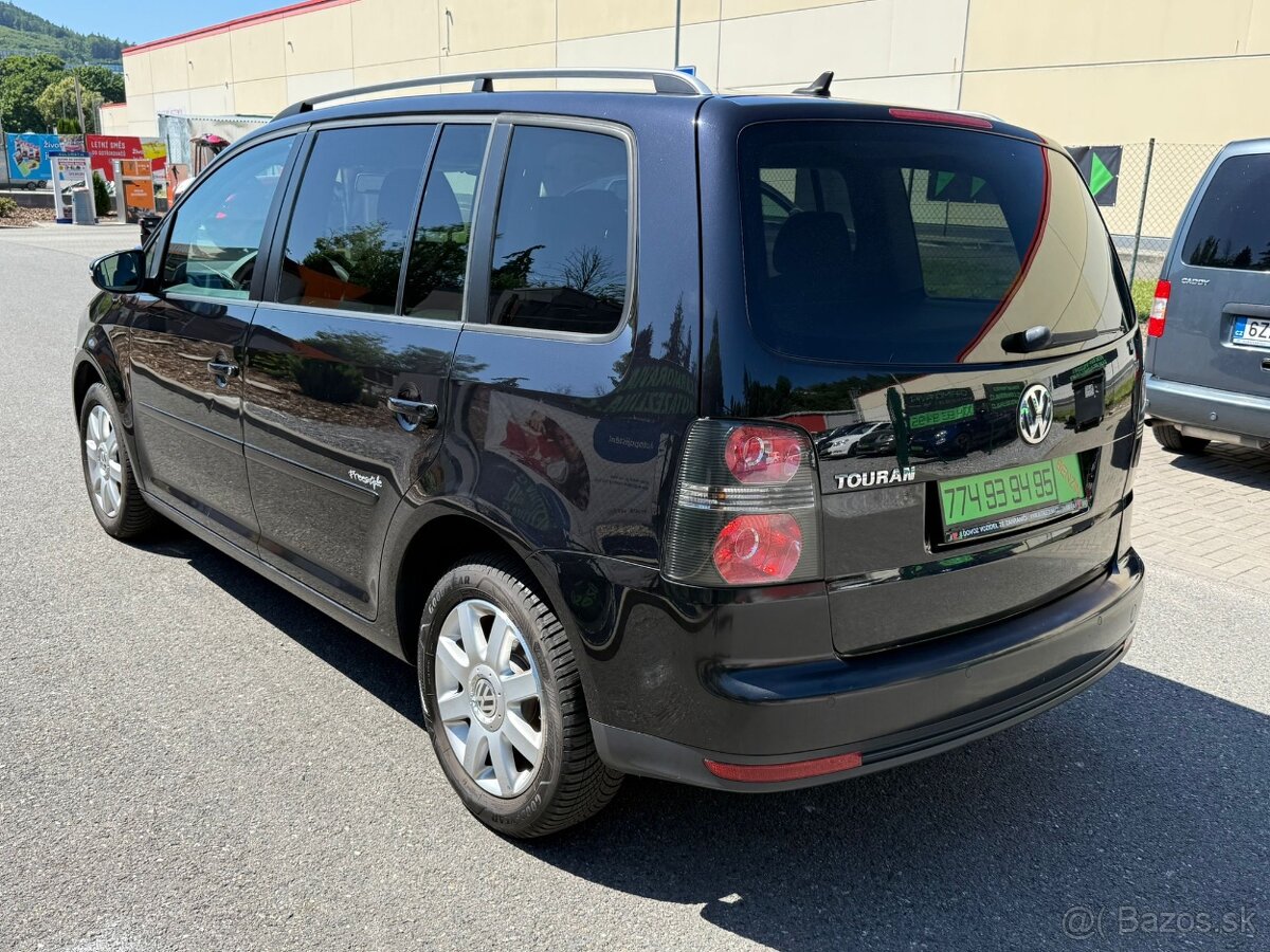 ►VW TOURAN 1,6 MPI FREESTYLE - 75 kW, NAVI, PARK. SENZORY◄ - 4