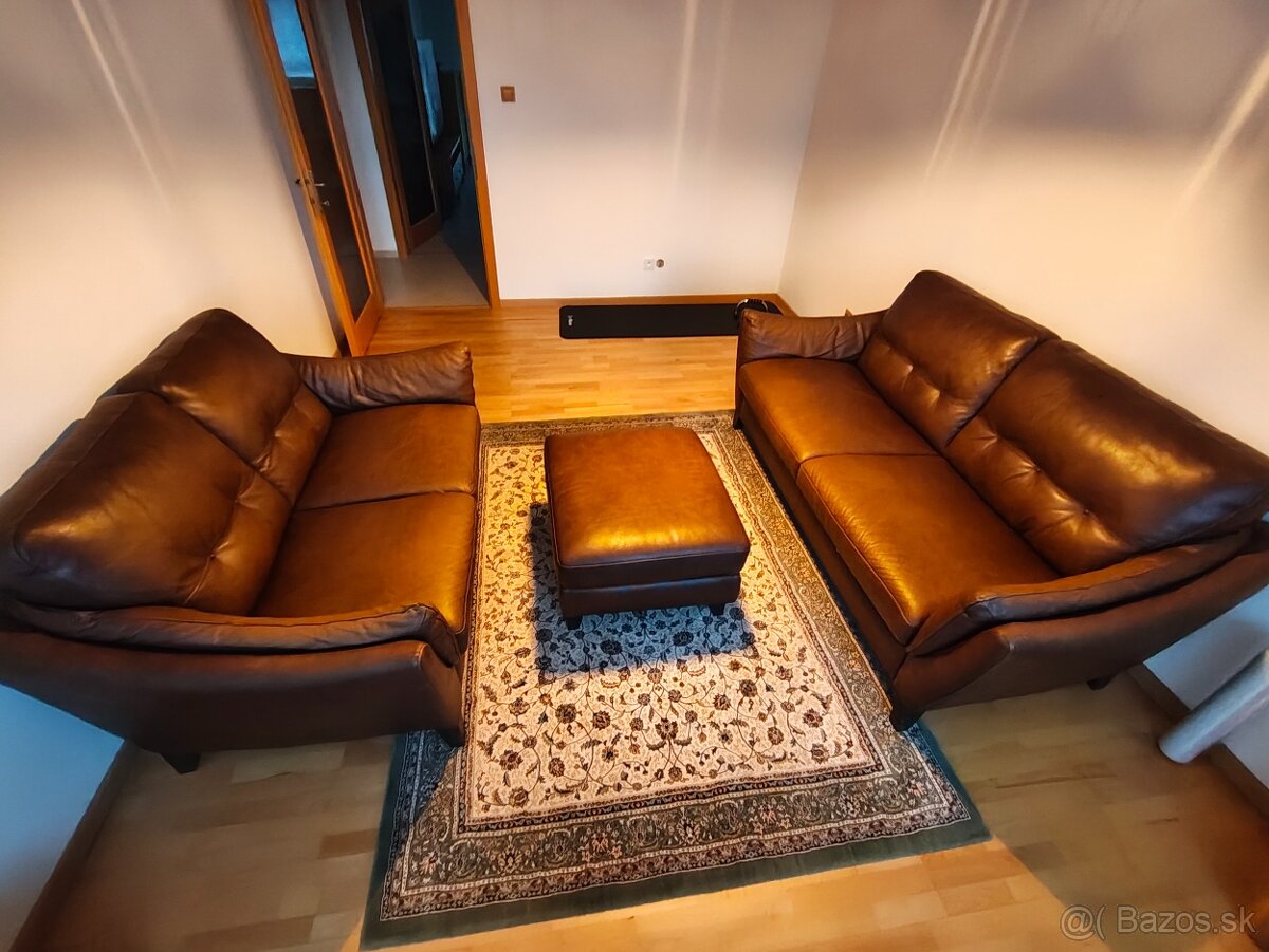 Predám koženú sedačku s taburetkou - 4